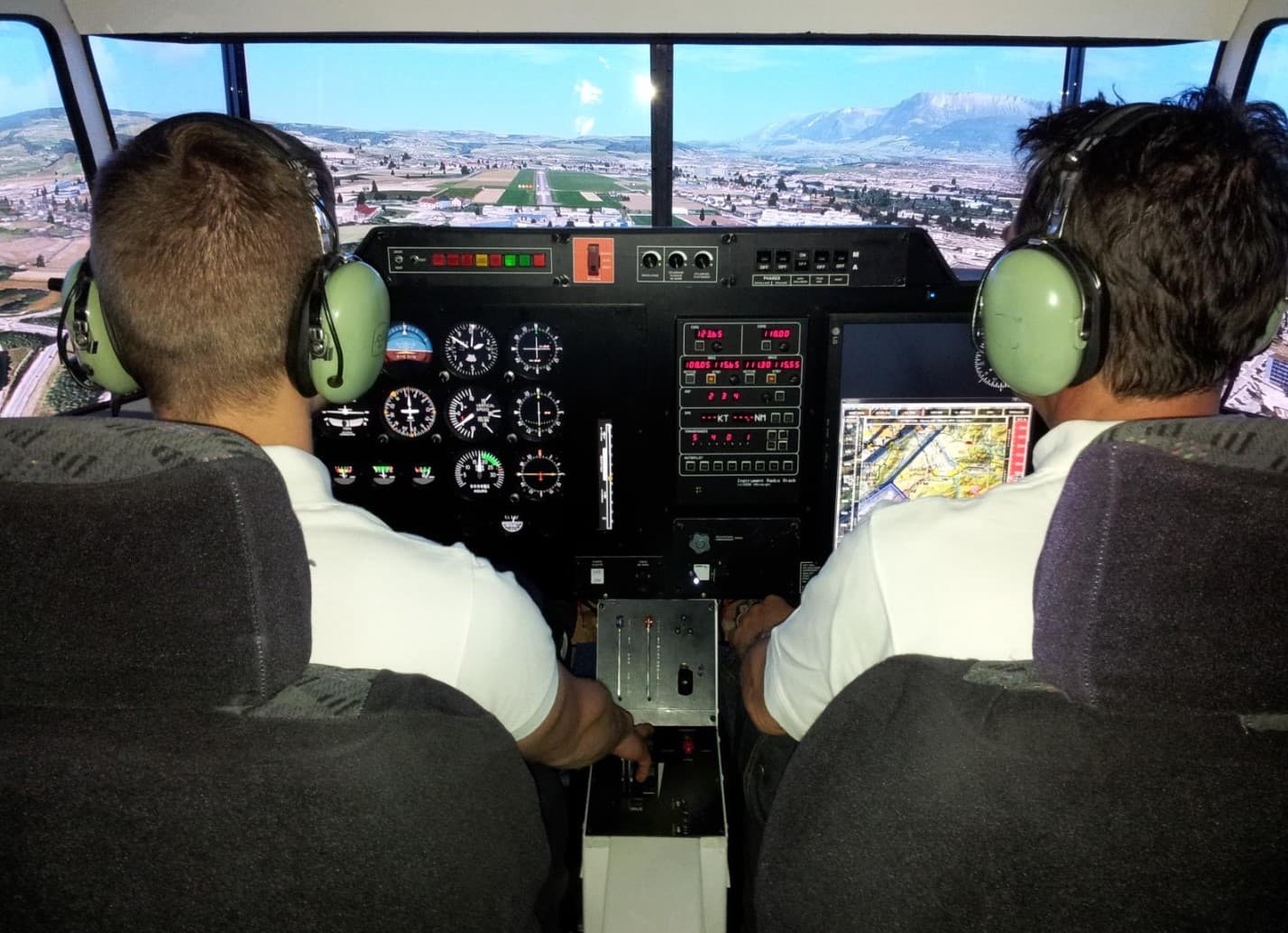 Pilotage d’avion de Tourisme sur Simulateur à Aix en Provence Pilotage d’avion de Tourisme sur Simulateur à Aix en Provence