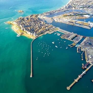 Baptême en hélicoptère autour de Dinan en Bretagne - vue 3