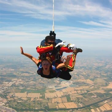 Saut en parachute à Lons le Saunier Saut en parachute à Lons le Saunier